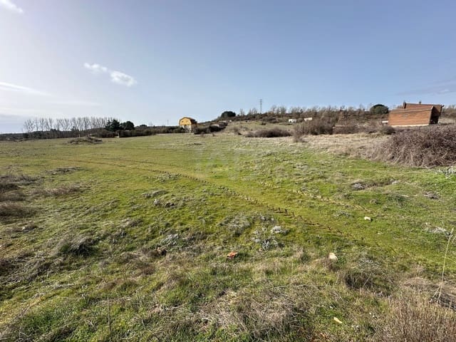 Undeveloped Land for sale in León city - € 39,000 (Ref: 9991376)