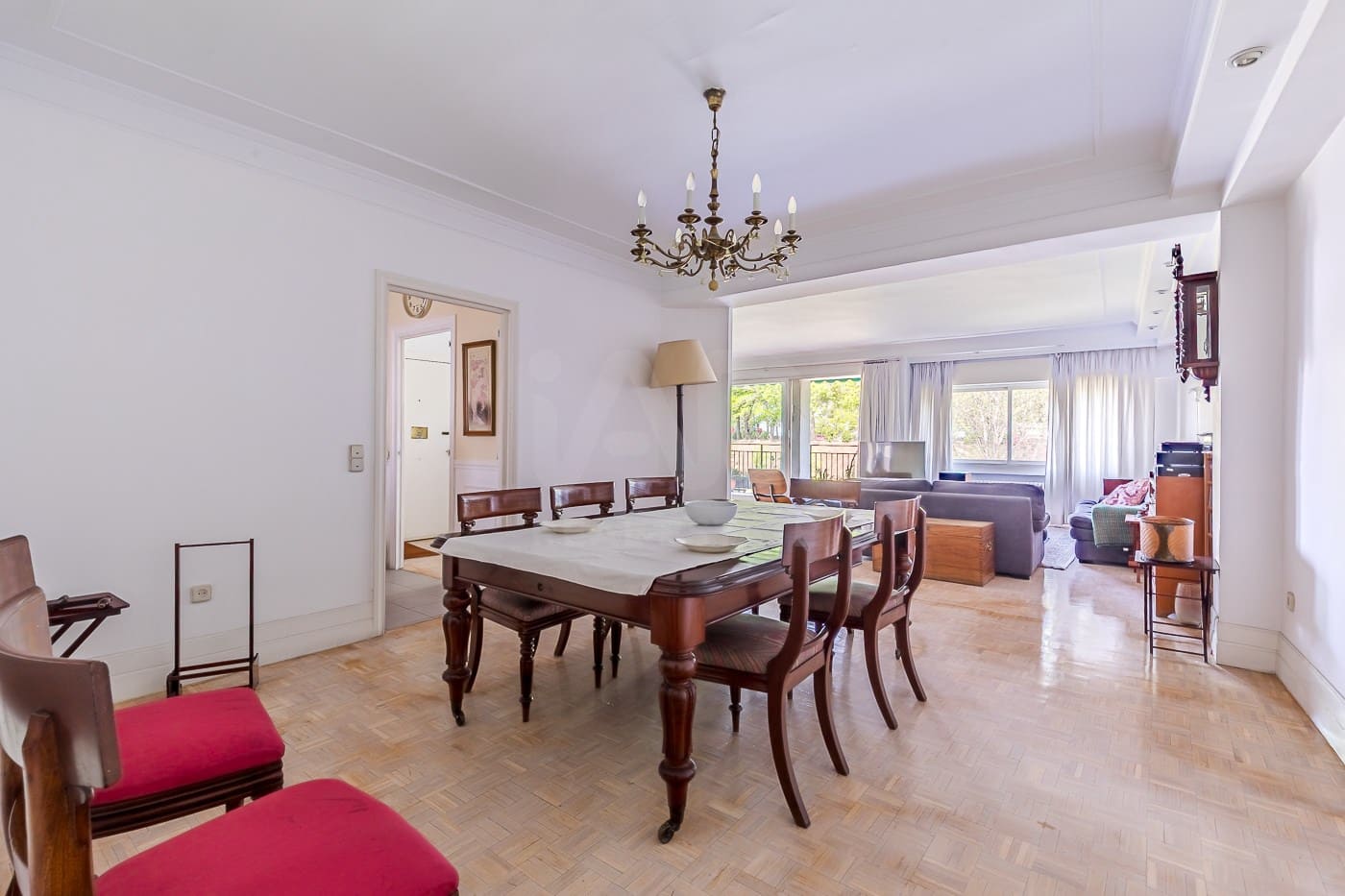 4 soveværelse Lejlighed til salg i Madrid by med garage - € 1.500.000 (Ref: 9991377)