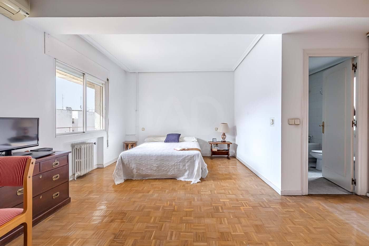 4 soveværelse Lejlighed til salg i Madrid by med garage - € 1.500.000 (Ref: 9991377)