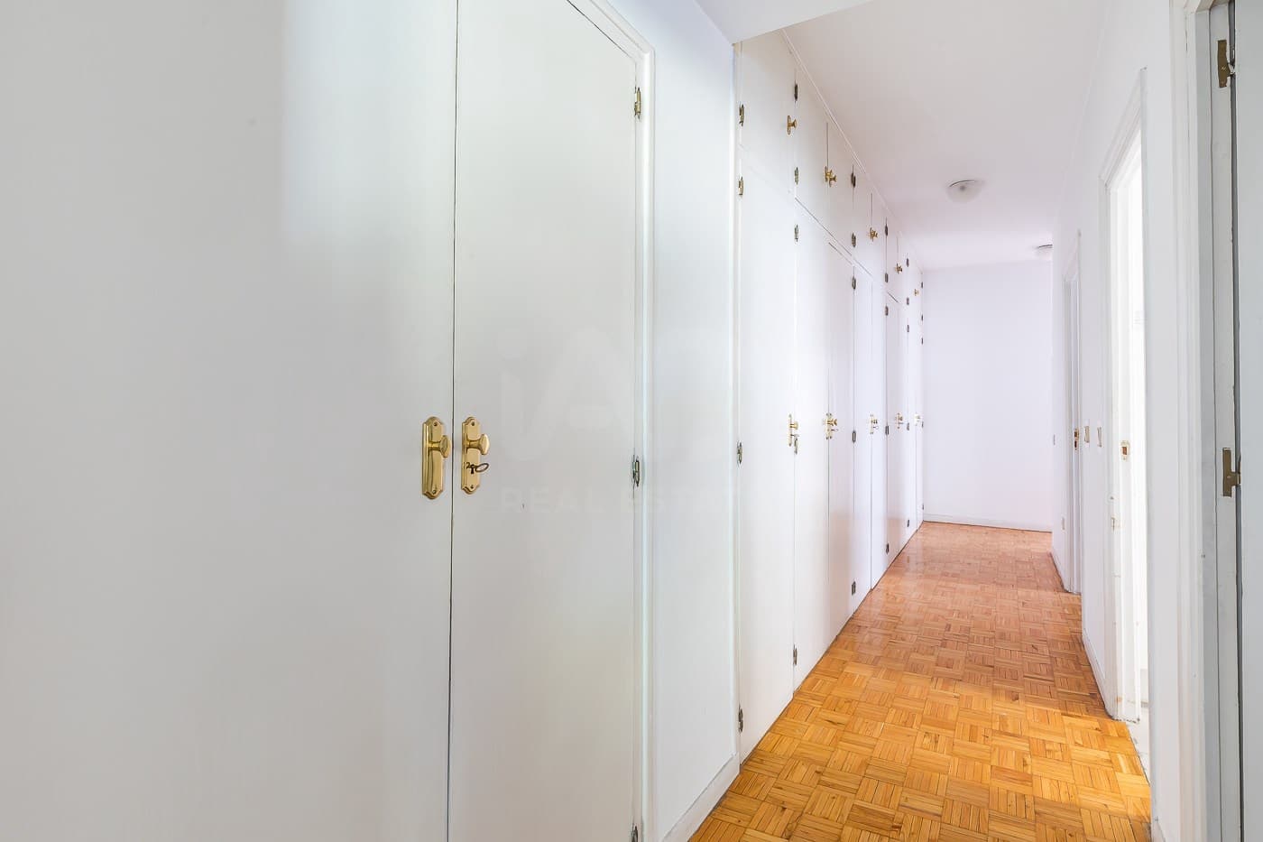 4 soveværelse Lejlighed til salg i Madrid by med garage - € 1.500.000 (Ref: 9991377)