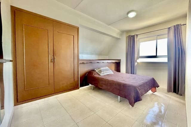 3 sovrum Lägenhet till salu i Teatinos, Málaga stad med garage - 355 000 € (Ref: 9991379)