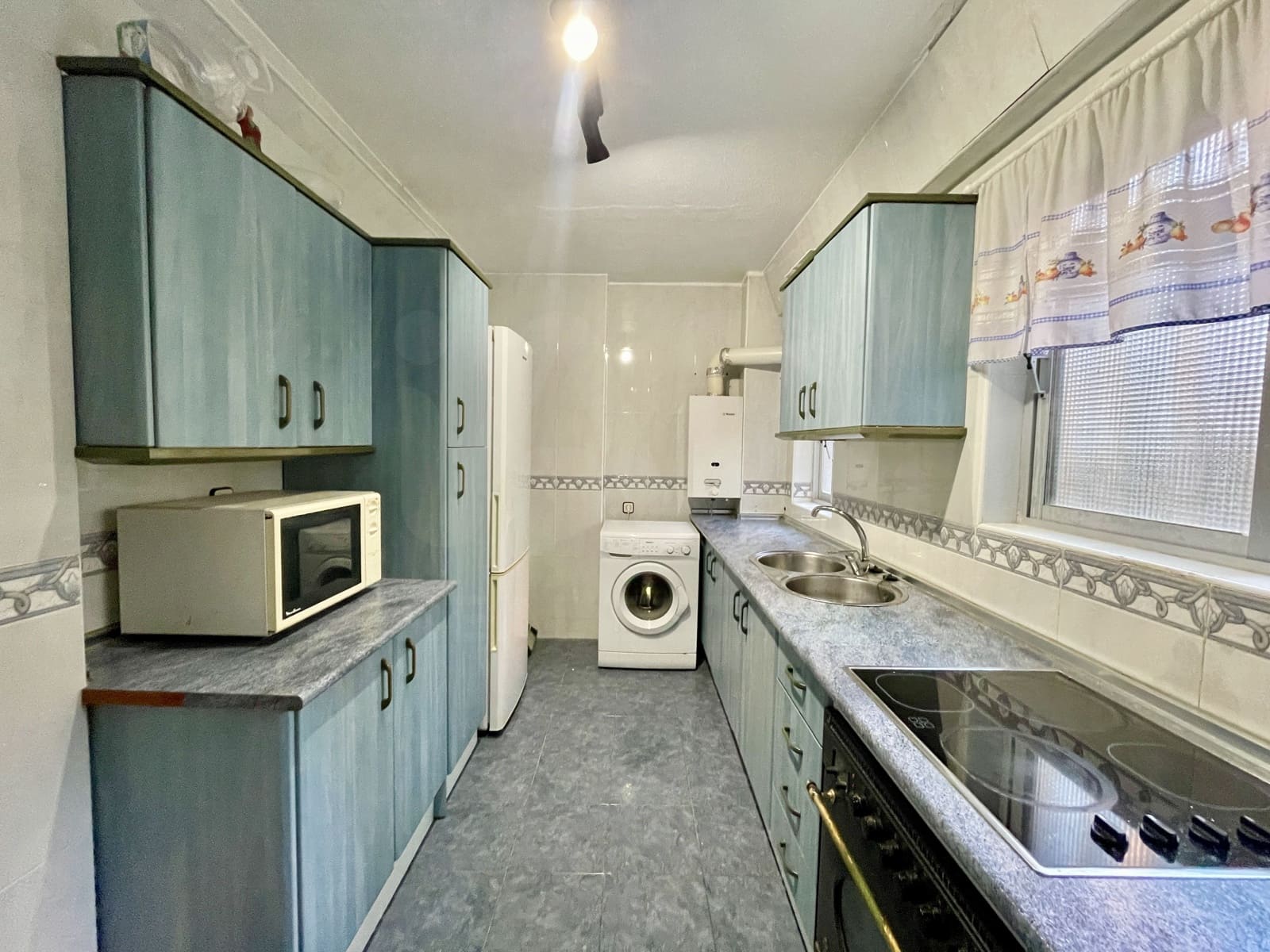 3 Zimmer Apartment zu verkaufen in Malaga Stadt mit Garage - 355.000 € (Ref: 9991379)