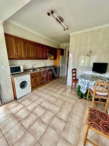 3 soveværelse Byhus til salg i León by med garage - € 180.000 (Ref: 9991380)