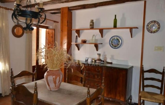 Byhus til salg i Lleida by - € 95.000 (Ref: 9991381)