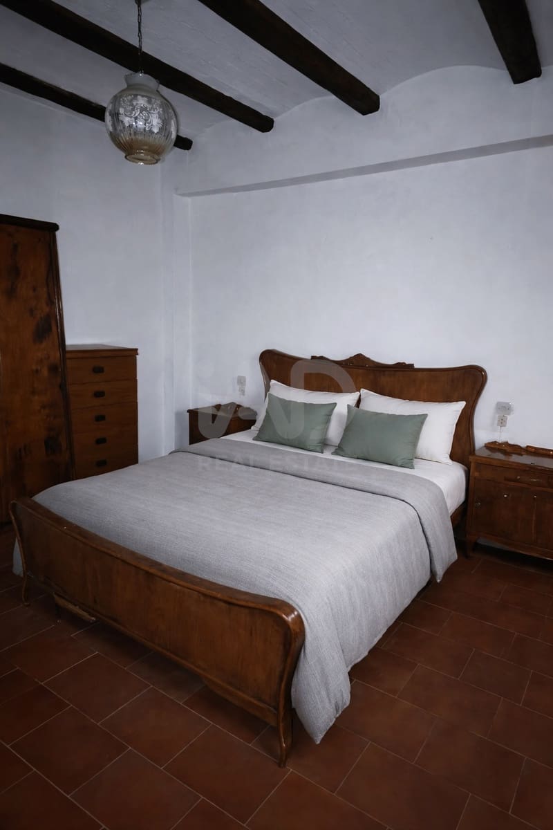 Hus til salgs i Lleida by - € 95 000 (Ref: 9991381)