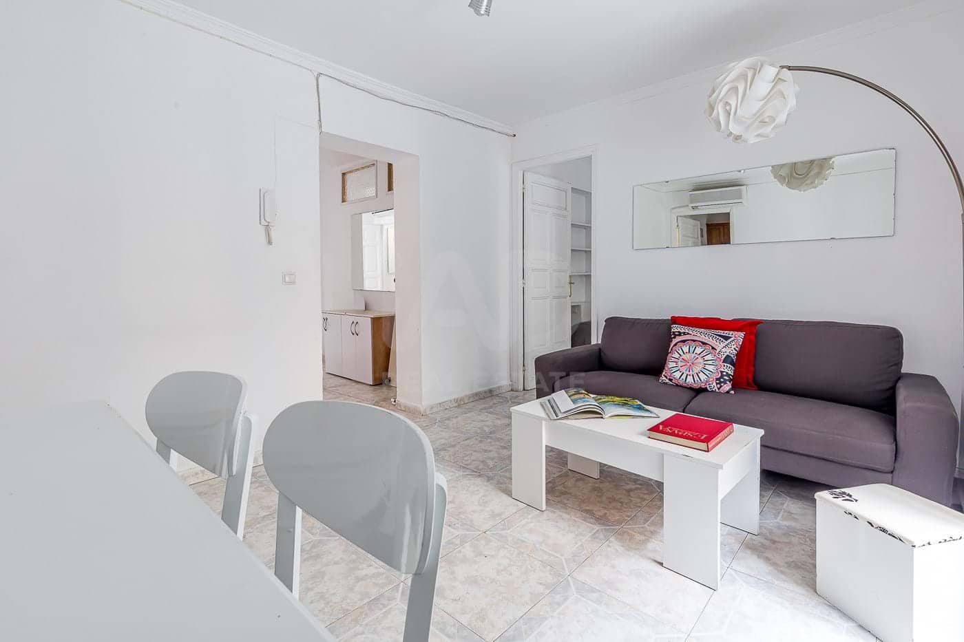 Apartamento de 4 habitaciones en Madrid ciudad en venta - 740.000 € (Ref: 9991382)