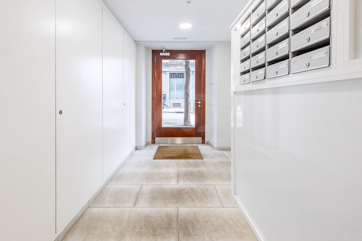 Apartamento de 4 habitaciones en Madrid ciudad en venta - 740.000 € (Ref: 9991382)