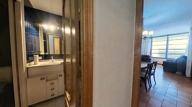 5 soveværelse Rækkehus til salg i Lleida by med garage - € 116.000 (Ref: 9991383)