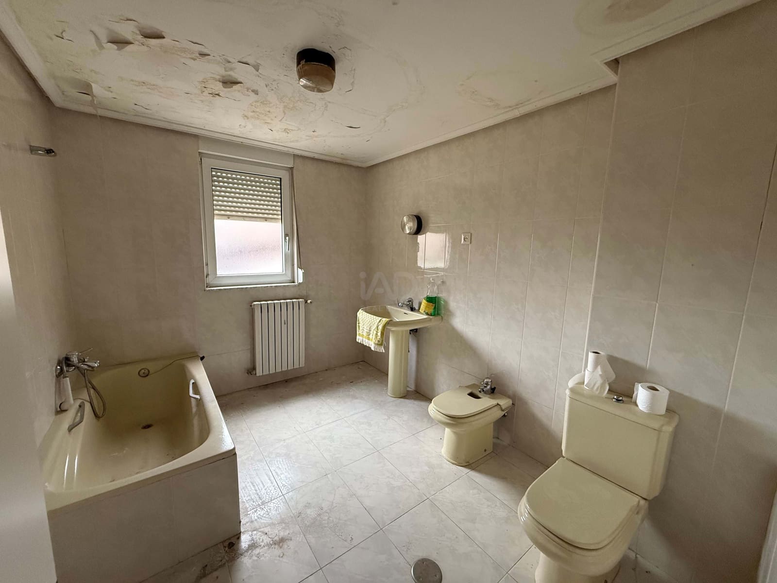 8 Zimmer Haus zu verkaufen in Leon Stadt mit Garage - 345.000 € (Ref: 9991384)