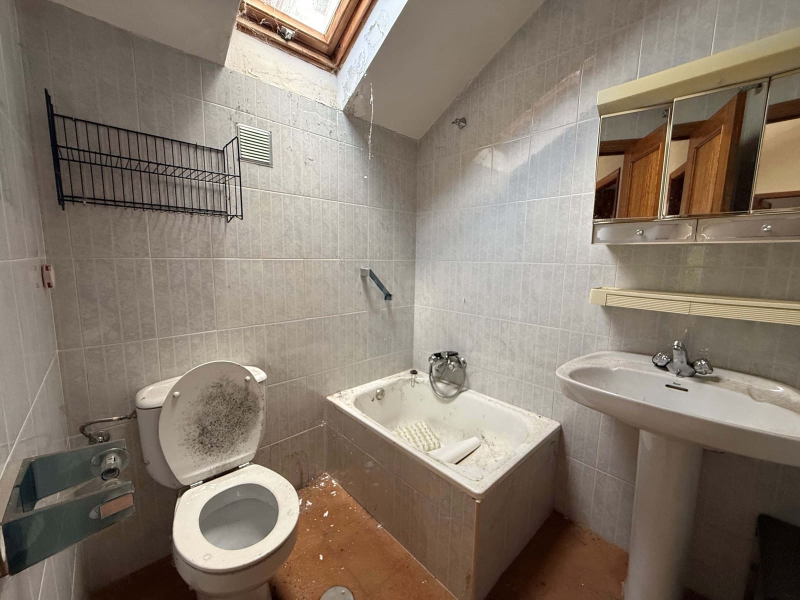 8 Zimmer Haus zu verkaufen in Leon Stadt mit Garage - 345.000 € (Ref: 9991384)