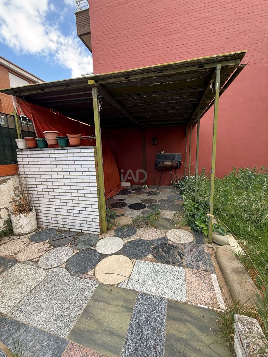 8 Zimmer Haus zu verkaufen in Leon Stadt mit Garage - 345.000 € (Ref: 9991384)