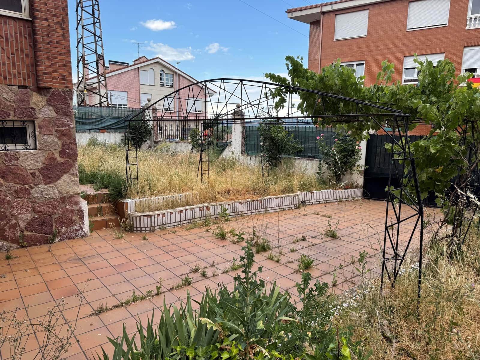 8 Zimmer Haus zu verkaufen in Leon Stadt mit Garage - 345.000 € (Ref: 9991384)