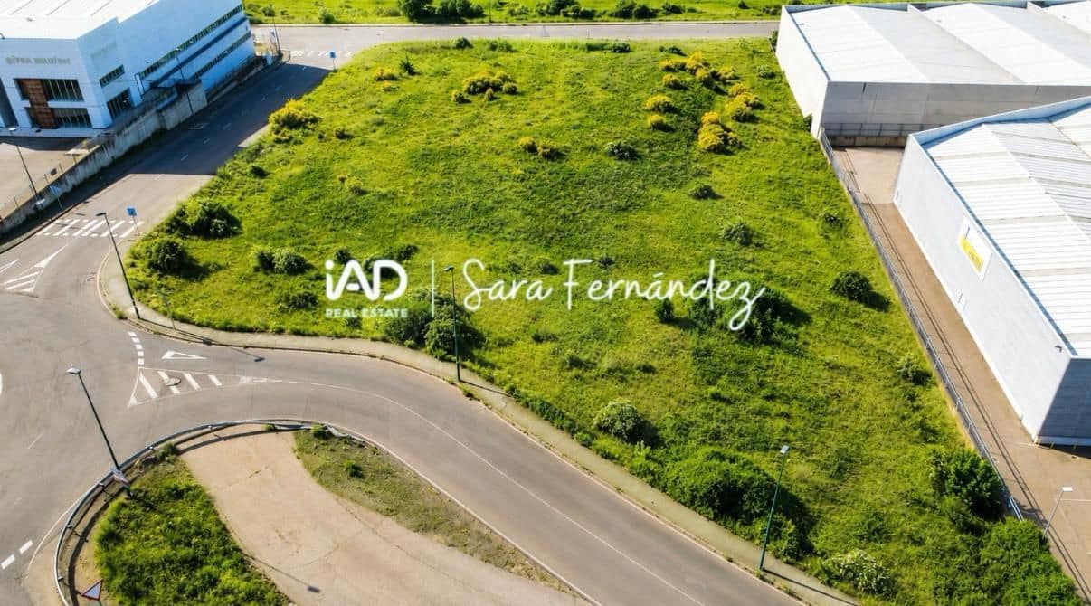 Undeveloped Land for sale in San Andres del Rabanedo - € 525,000 (Ref: 9991386)