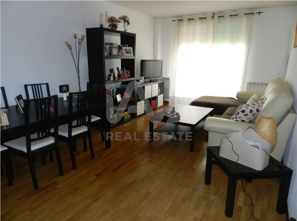 3 sovrum Lägenhet till salu i Madrid stad med garage - 280 000 € (Ref: 9991388)