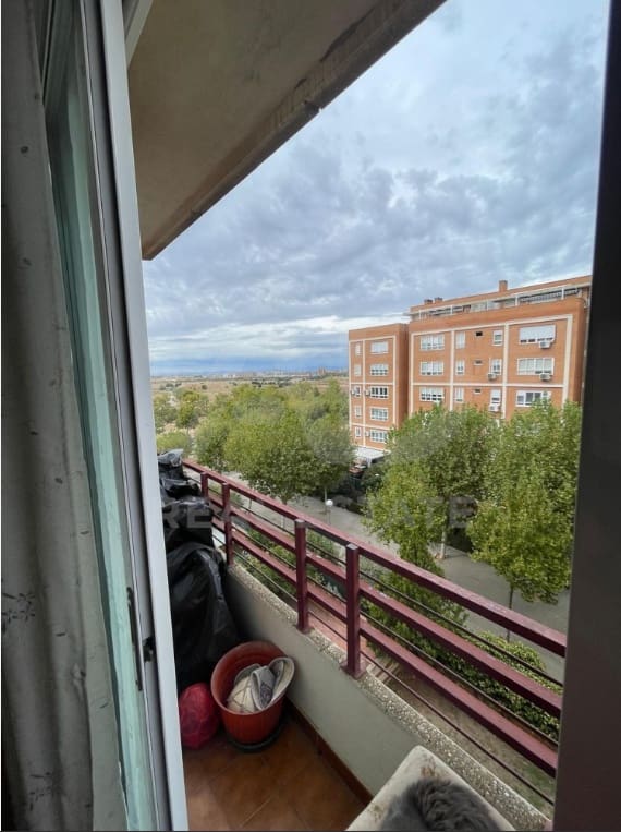 3 sovrum Lägenhet till salu i Madrid stad med garage - 280 000 € (Ref: 9991388)