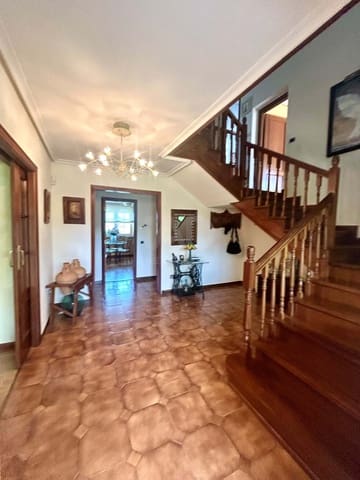 4 Zimmer Haus zu verkaufen in León Stadt mit Garage - 366.000 € (Ref: 9991390)