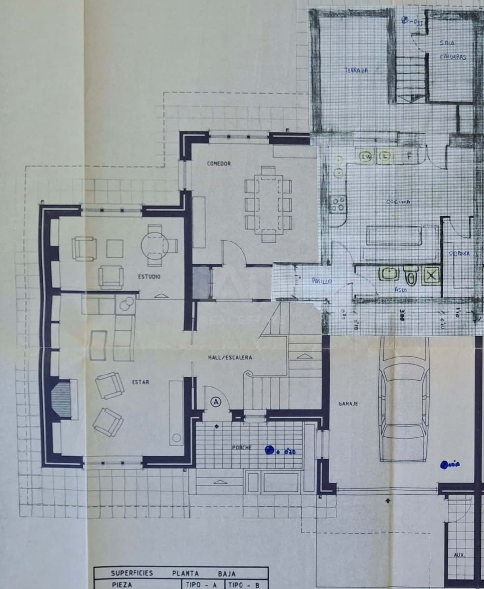 4 Zimmer Haus zu verkaufen in Leon Stadt mit Garage - 366.000 € (Ref: 9991390)