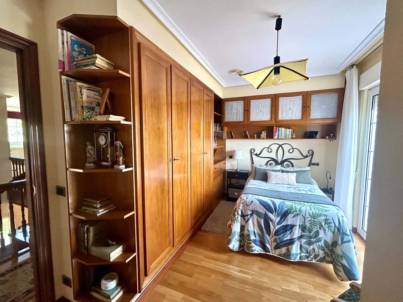 4 Zimmer Haus zu verkaufen in Leon Stadt mit Garage - 366.000 € (Ref: 9991390)