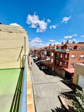 3 Zimmer Haus zu verkaufen in León Stadt mit Garage - 120.000 € (Ref: 9991391)