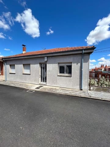 3 Zimmer Haus zu verkaufen in León Stadt mit Garage - 120.000 € (Ref: 9991391)