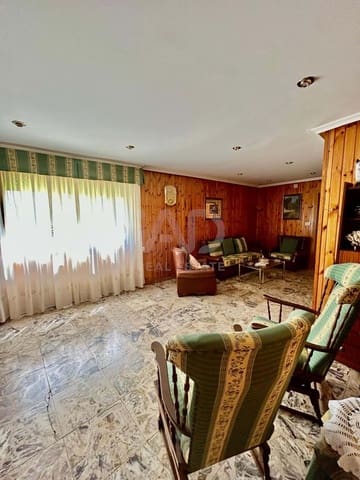 3 Zimmer Haus zu verkaufen in León Stadt mit Garage - 120.000 € (Ref: 9991391)