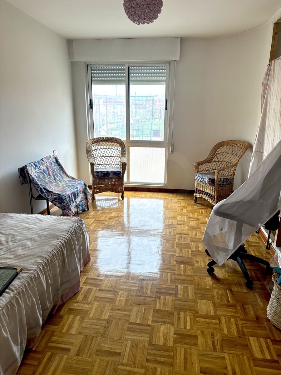 3 quarto Apartamento para venda em Leao cidade - 125 000 € (Ref: 9991395)