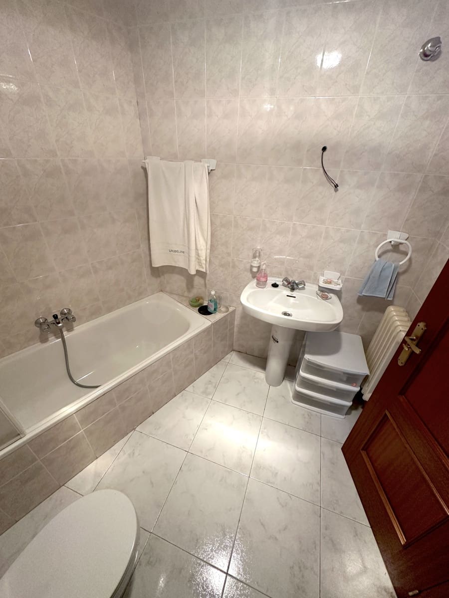 3 quarto Apartamento para venda em Leao cidade - 125 000 € (Ref: 9991395)