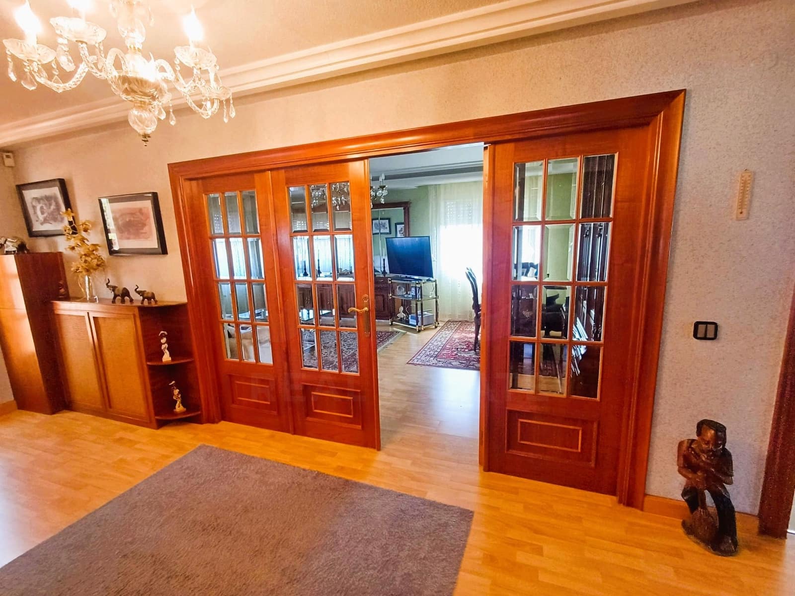 3 bedroom Villa for sale in Leon city with garage - € 225,000 (Ref: 9991396)