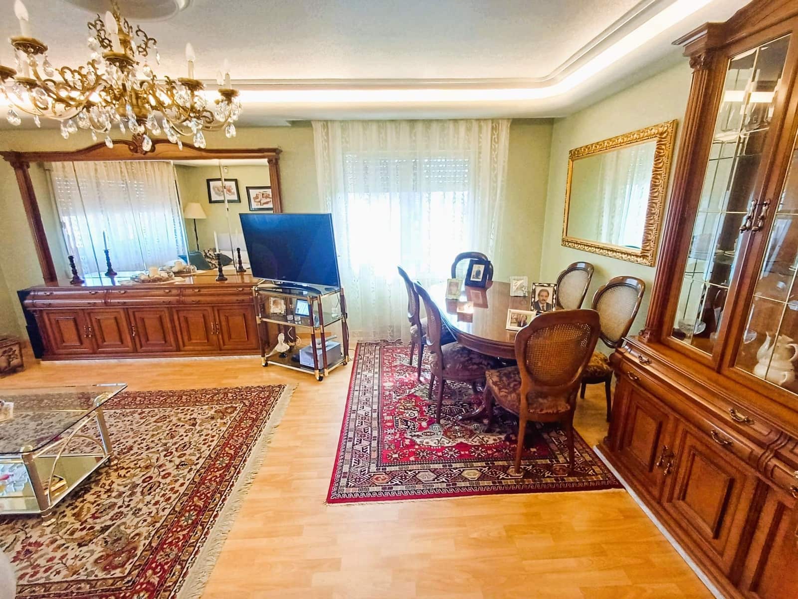 3 bedroom Villa for sale in Leon city with garage - € 225,000 (Ref: 9991396)