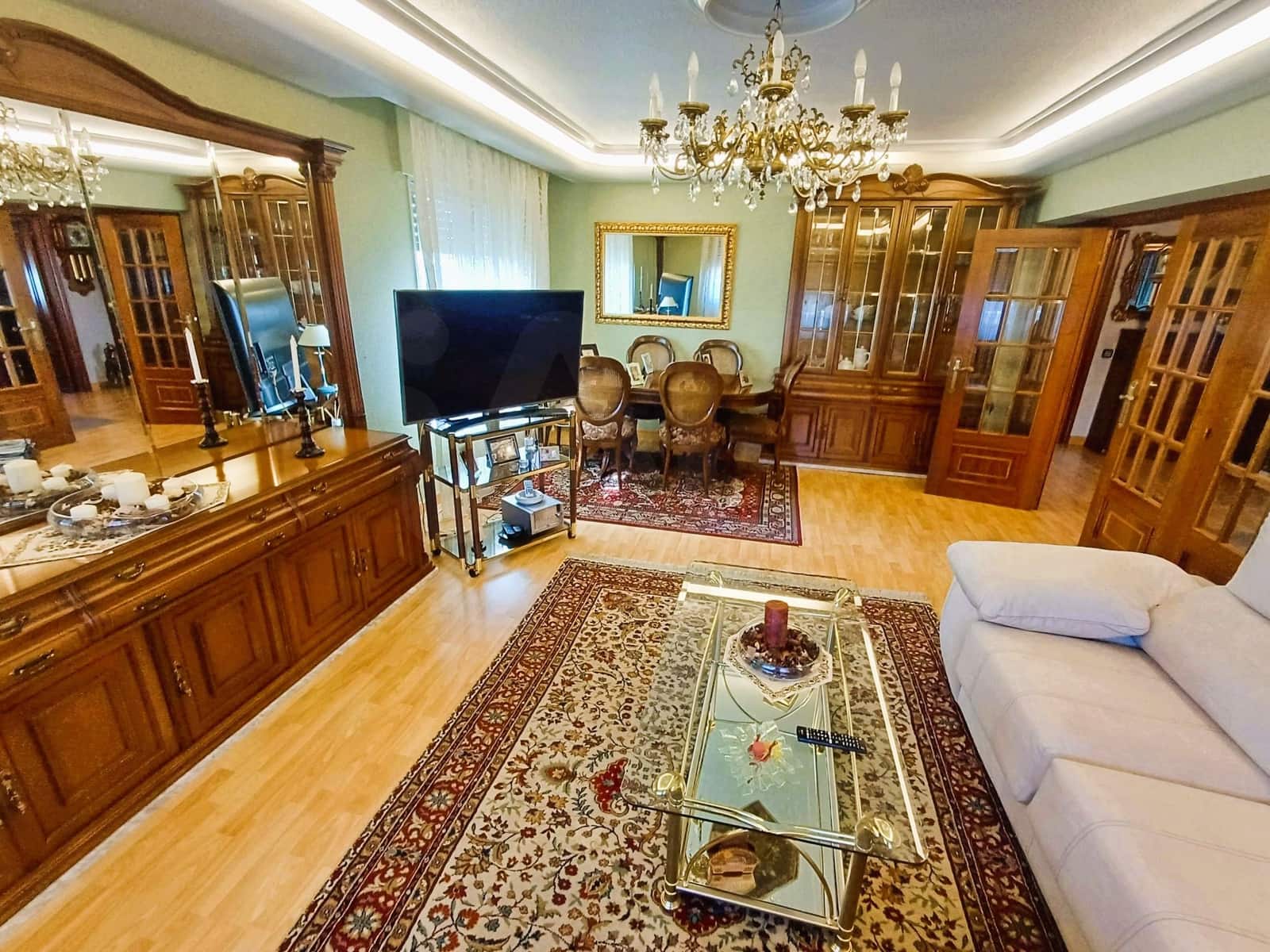 3 bedroom Villa for sale in Leon city with garage - € 225,000 (Ref: 9991396)