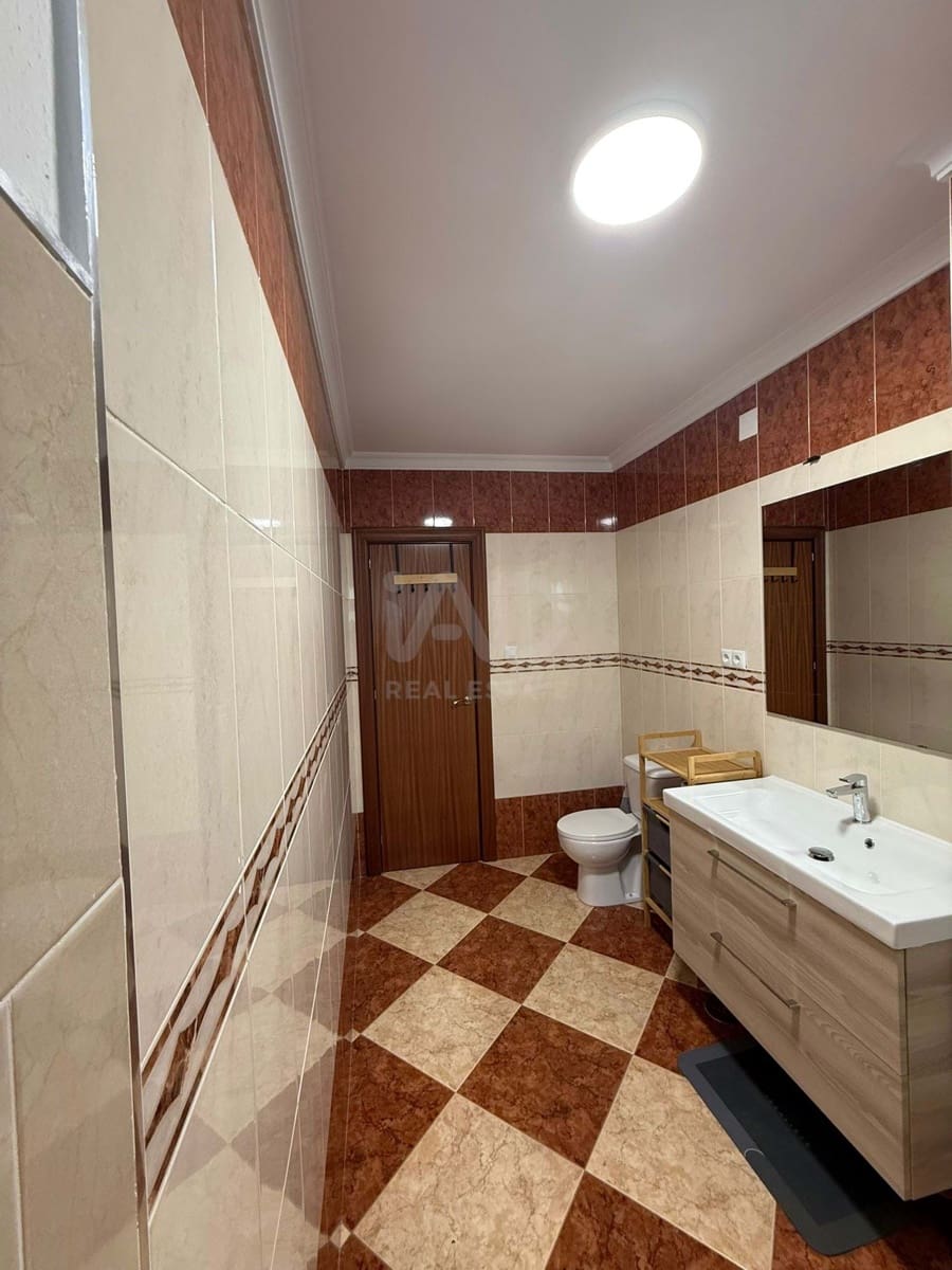 5 Zimmer Haus zu verkaufen in Huelva Stadt - 240.000 € (Ref: 9991398)