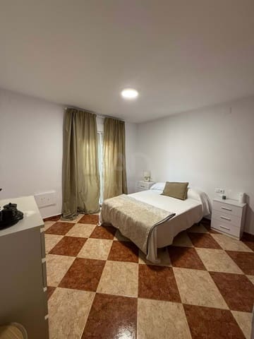 5 soveværelse Byhus til salg i Huelva by - € 240.000 (Ref: 9991398)