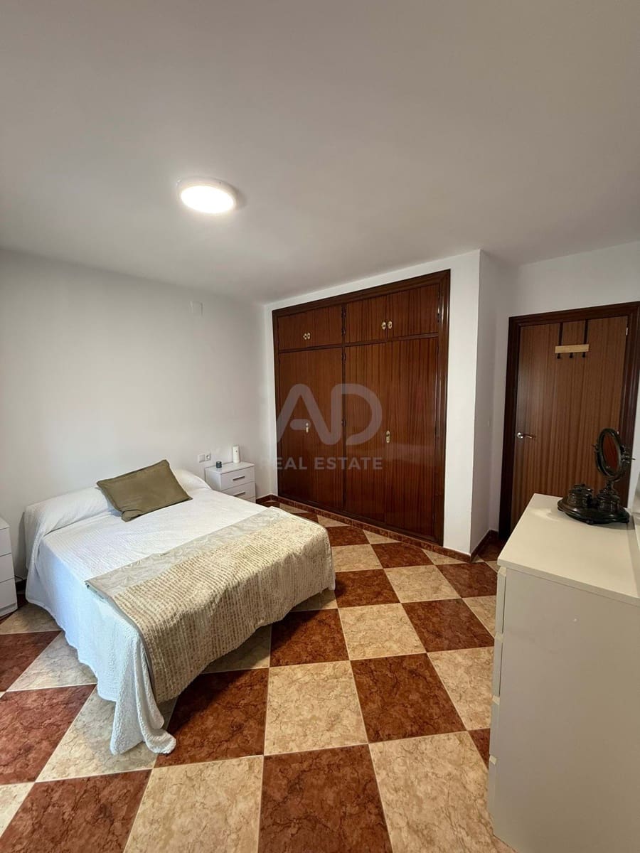 5 Zimmer Haus zu verkaufen in Huelva Stadt - 240.000 € (Ref: 9991398)