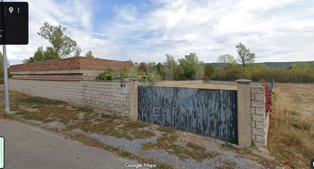 Grunde uden byggetilladelser til salg i Leon by - € 110.000 (Ref: 9991399)
