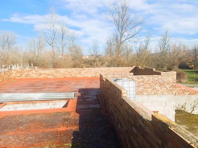 Undeveloped Land for sale in León city - € 110,000 (Ref: 9991399)