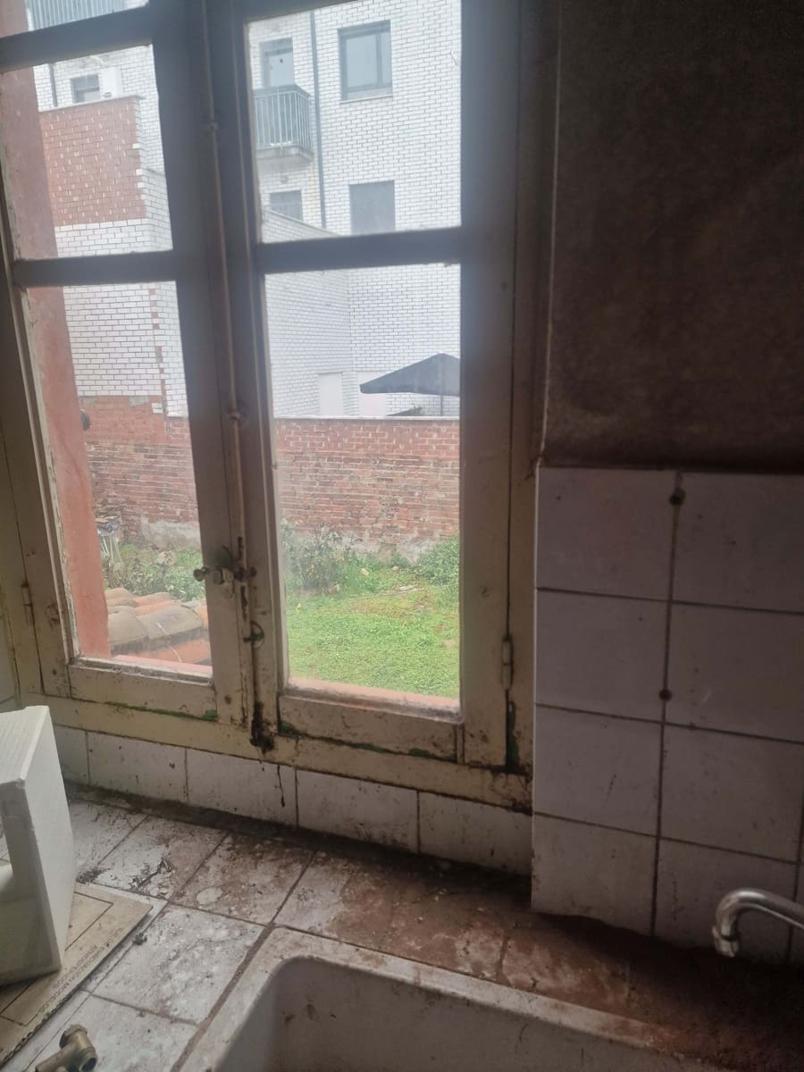 12 Zimmer Haus zu verkaufen in Leon Stadt - 155.000 € (Ref: 9991401)