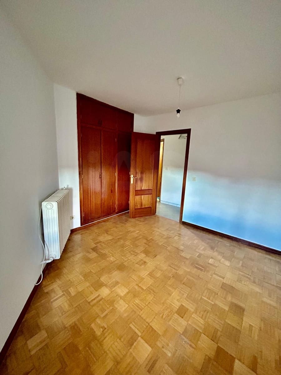 Ático de 3 habitaciones en León ciudad en venta - 90.000 € (Ref: 9991402)