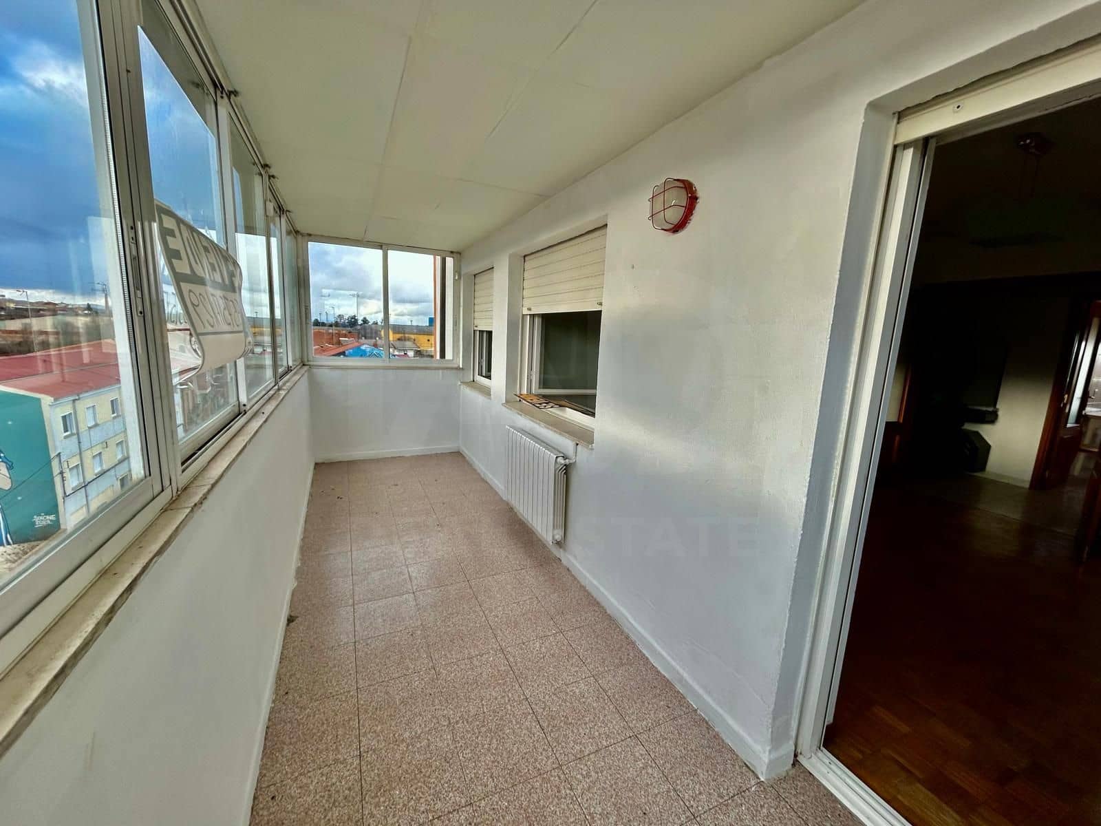 Ático de 3 habitaciones en León ciudad en venta - 90.000 € (Ref: 9991402)