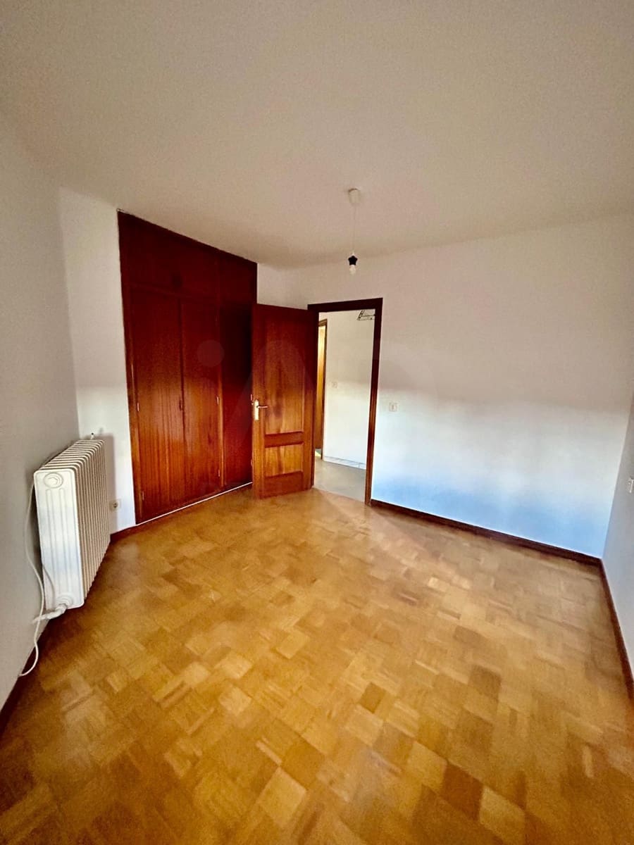 Ático de 3 habitaciones en León ciudad en venta - 90.000 € (Ref: 9991402)