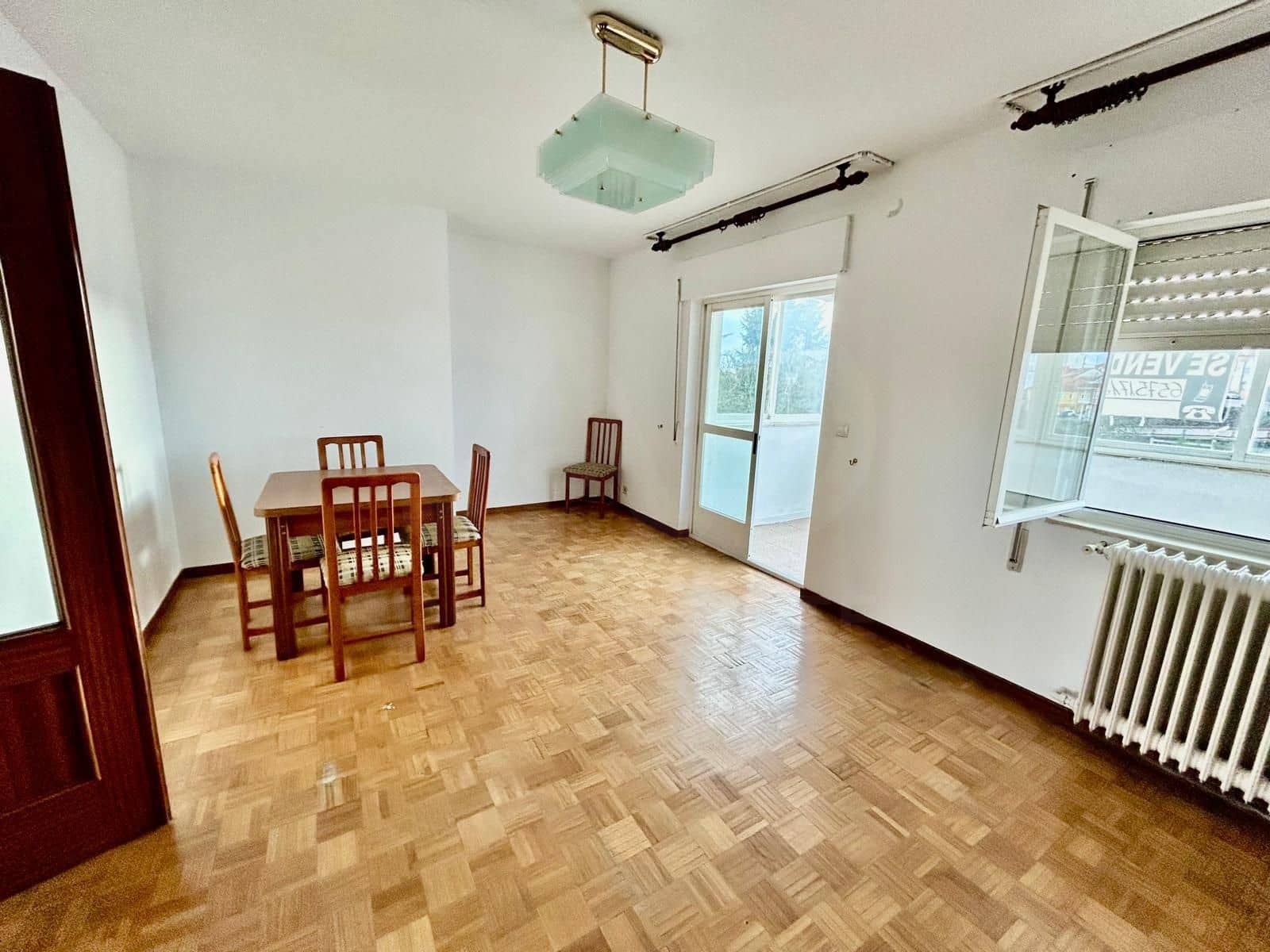 Ático de 3 habitaciones en León ciudad en venta - 90.000 € (Ref: 9991402)