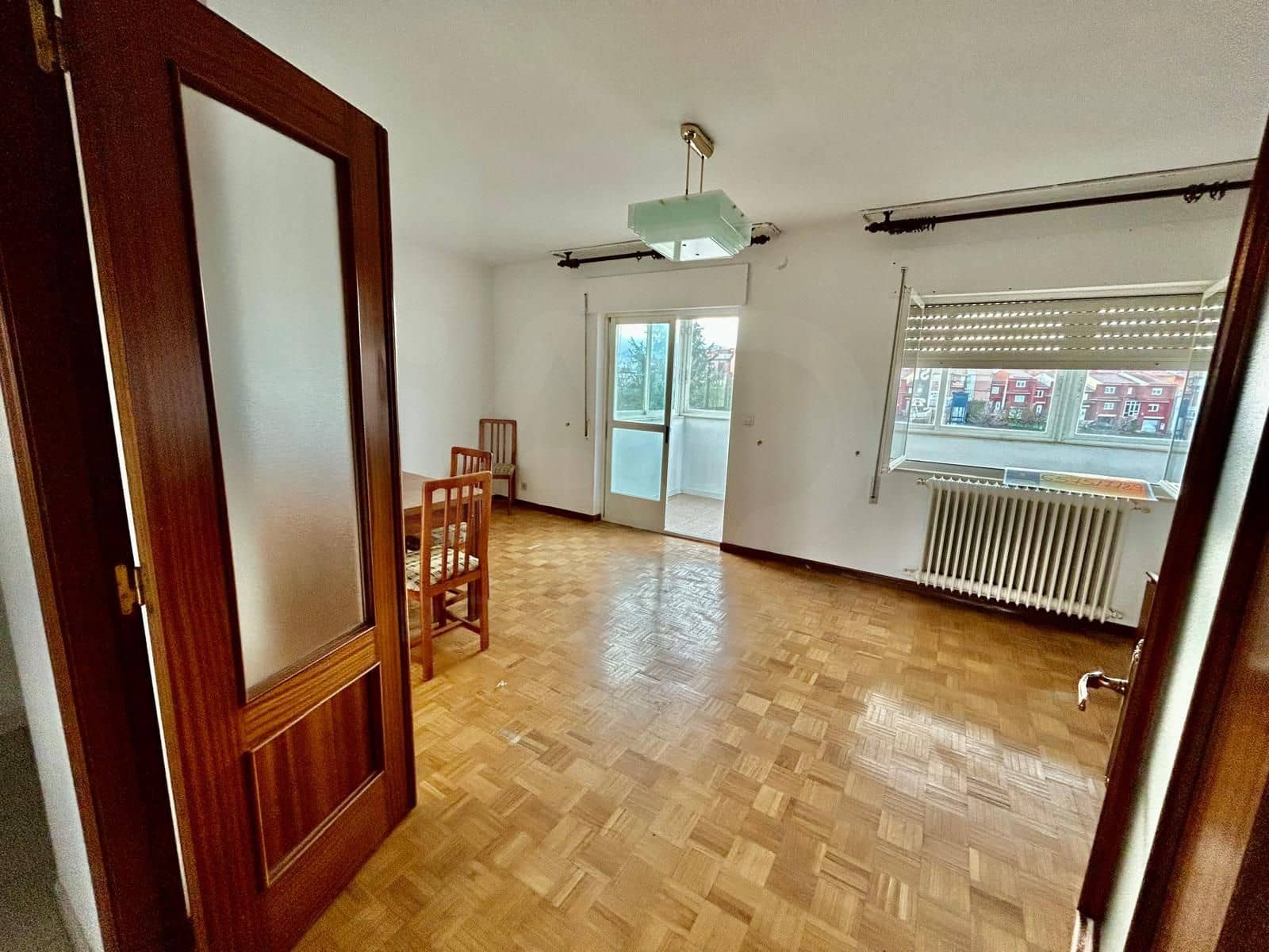 Ático de 3 habitaciones en León ciudad en venta - 90.000 € (Ref: 9991402)