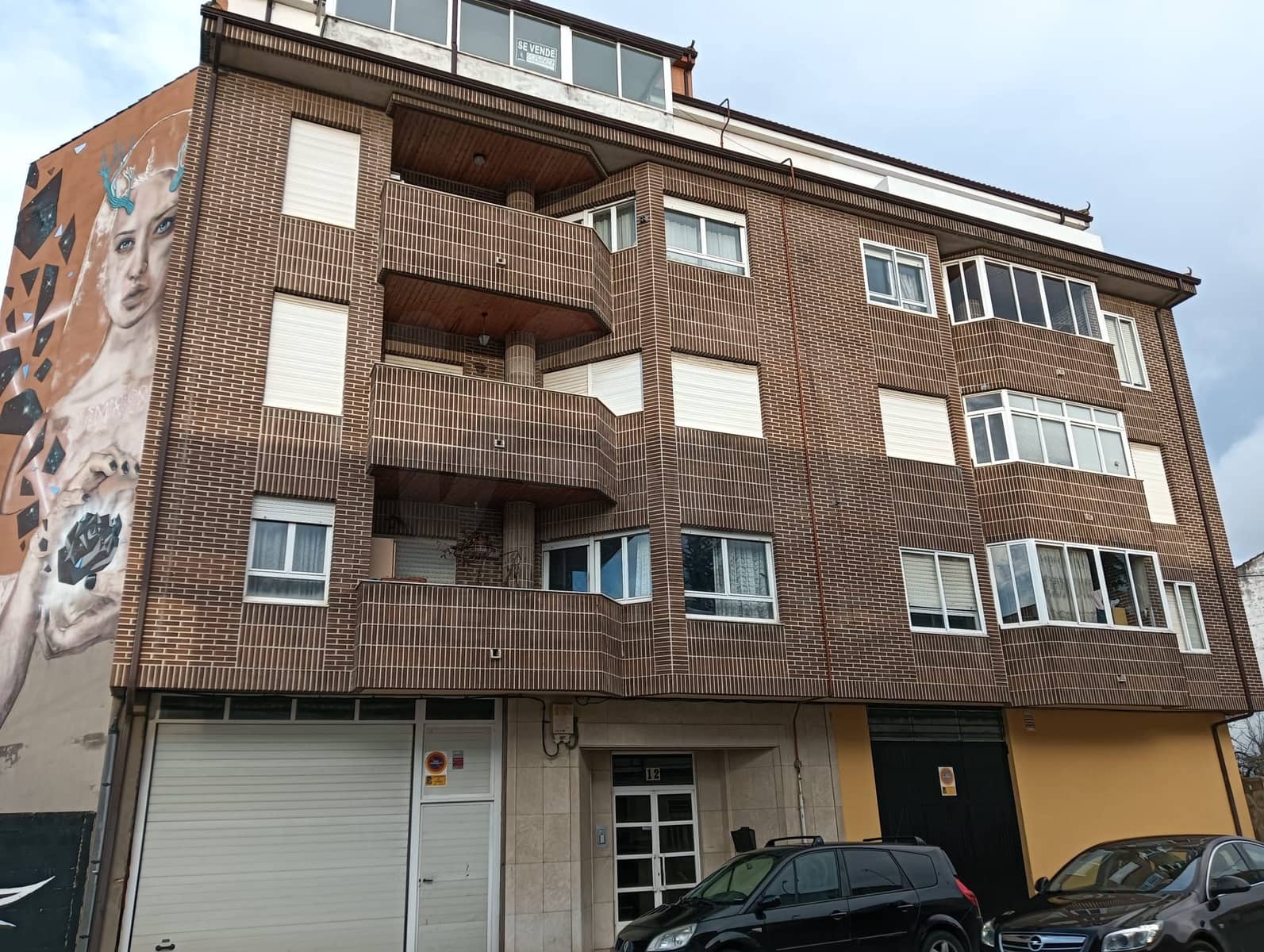 Ático de 3 habitaciones en León ciudad en venta - 90.000 € (Ref: 9991402)
