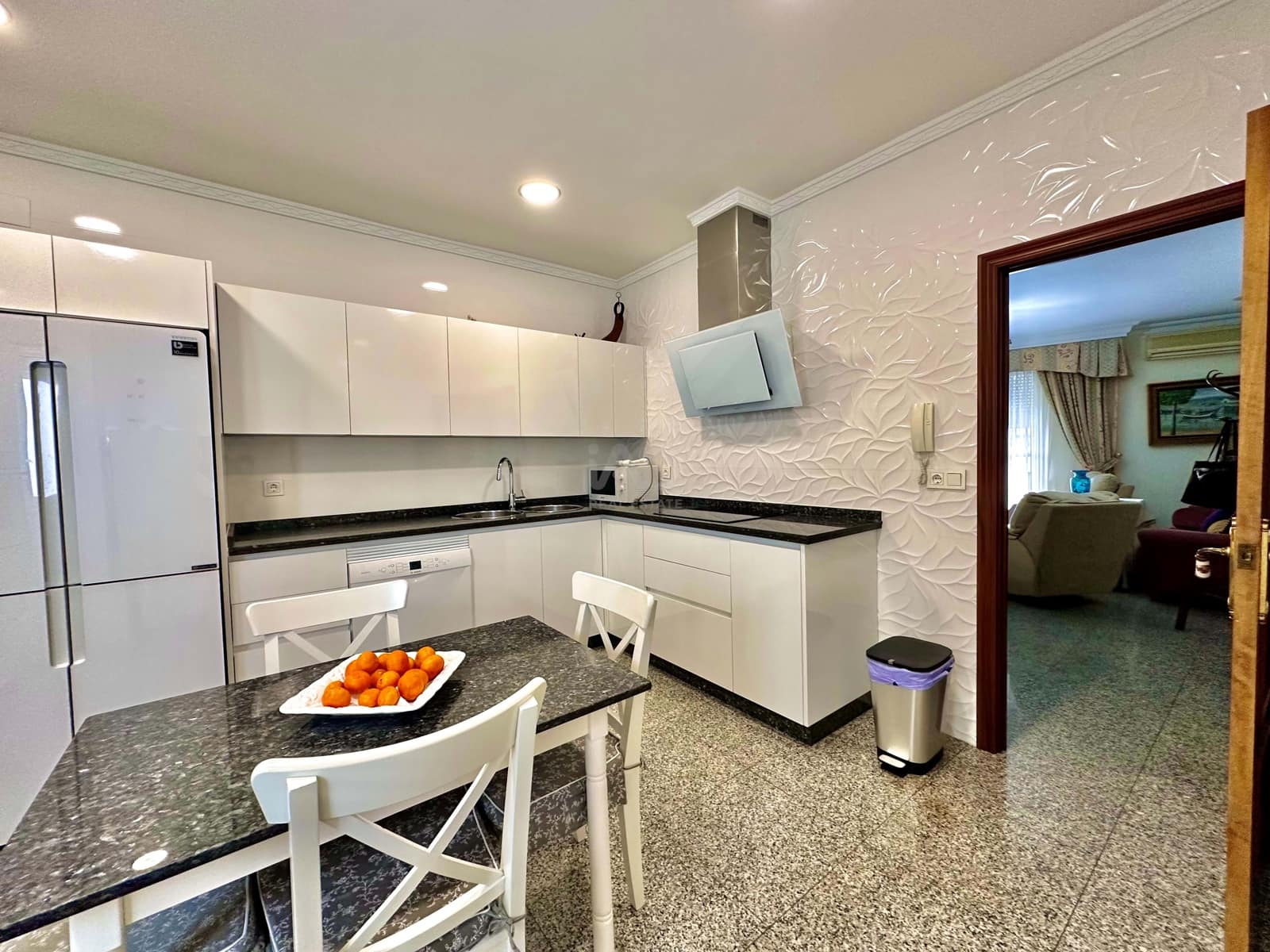 4 Zimmer Apartment zu verkaufen in Lepe - 285.000 € (Ref: 9991406)