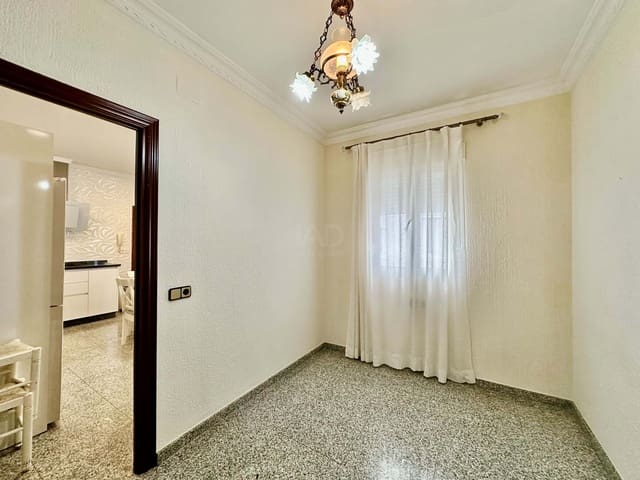 4 Zimmer Apartment zu verkaufen in Huelva Stadt - 285.000 € (Ref: 9991406)