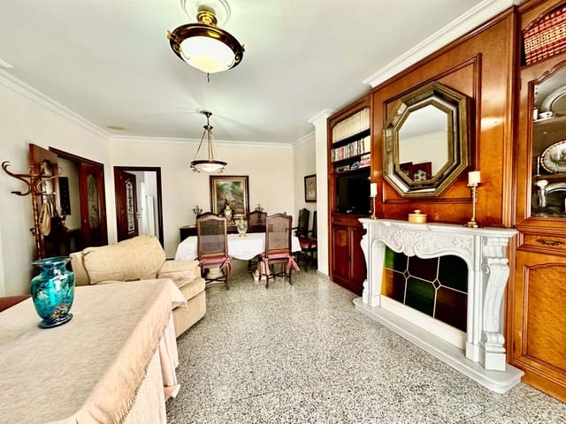 4 Zimmer Apartment zu verkaufen in Huelva Stadt - 285.000 € (Ref: 9991406)