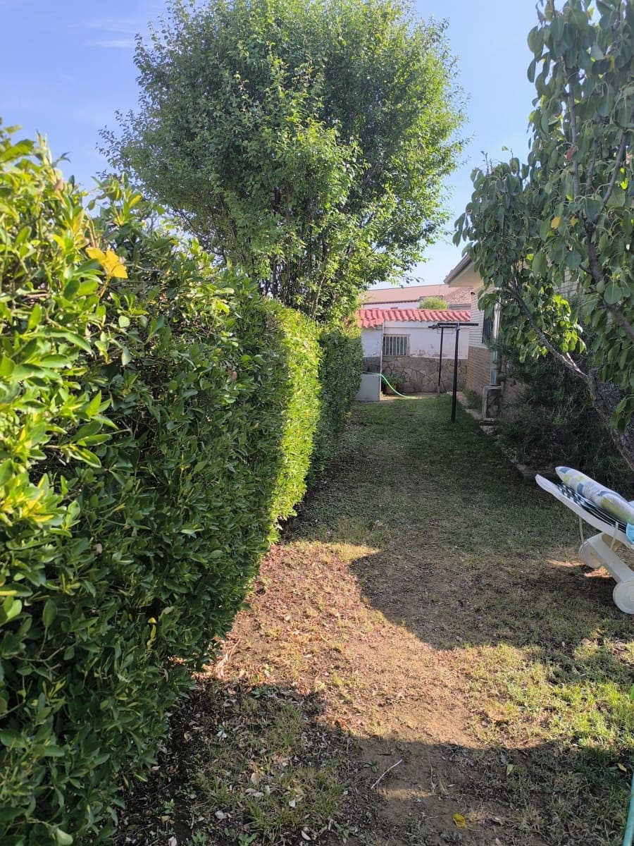 3 slaapkamer Huis te koop in Leon stad met garage - € 99.000 (Ref: 9991407)