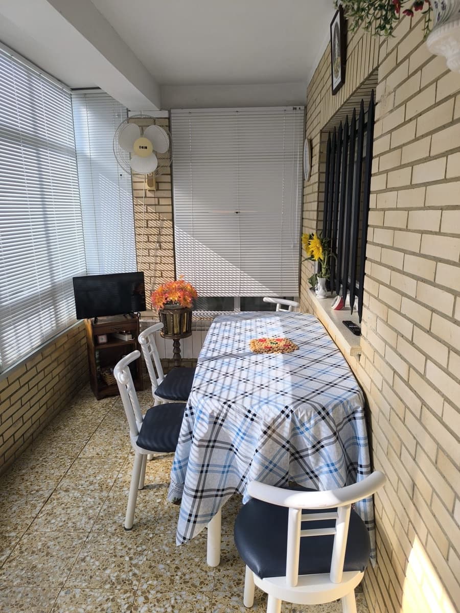 3 slaapkamer Huis te koop in Leon stad met garage - € 99.000 (Ref: 9991407)