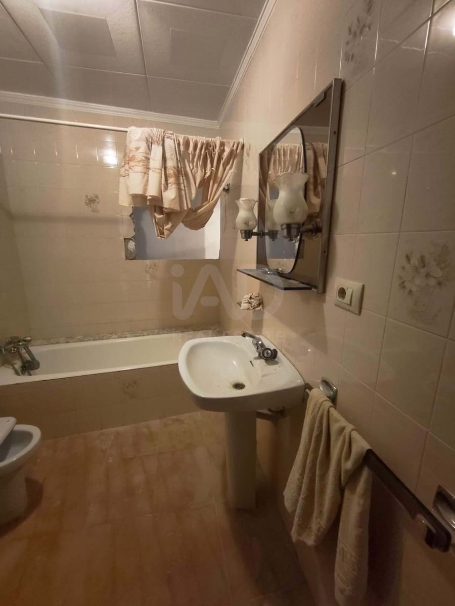 Adosado de 4 habitaciones en Càlig en venta - 53.500 € (Ref: 9991409)