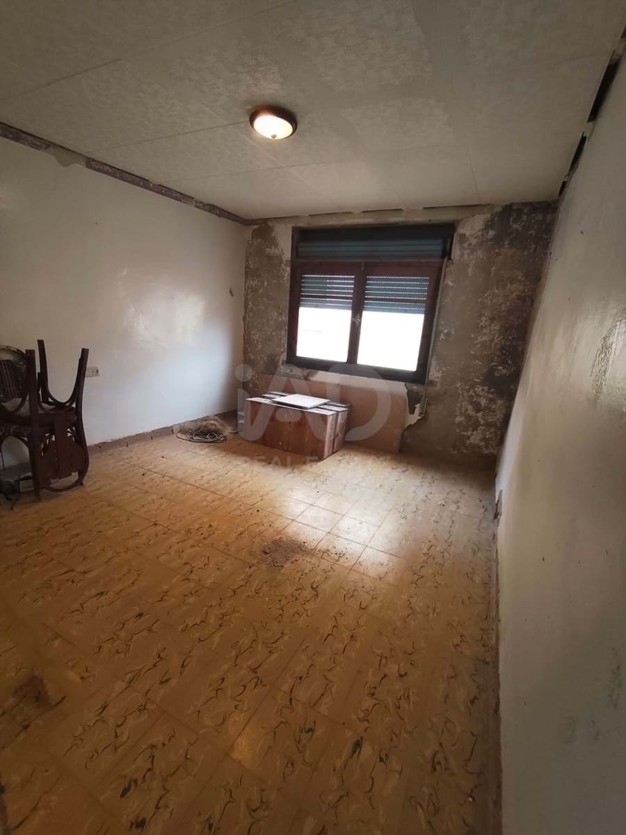 Adosado de 4 habitaciones en Càlig en venta - 53.500 € (Ref: 9991409)