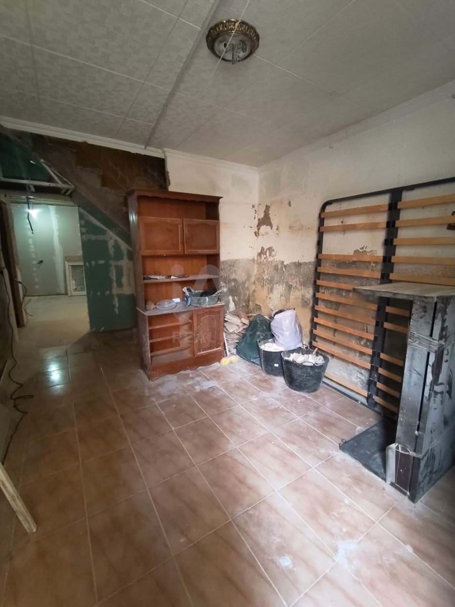 Adosado de 4 habitaciones en Càlig en venta - 53.500 € (Ref: 9991409)